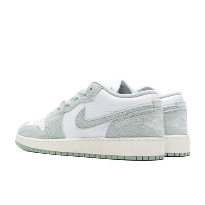 Air Jordan 1 Low SE (GS) - White/Seafoam/Sail