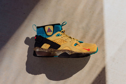 ACG Air Mowabb - Twine/Fusion Red/Club Gold