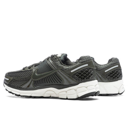 Women's Zoom Vomero 5 - Cargo Khaki/Sequoia/Metallic Silver