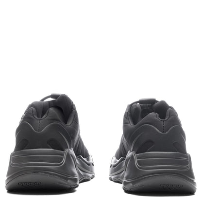 Yeezy 700 MNVN - Triple Black