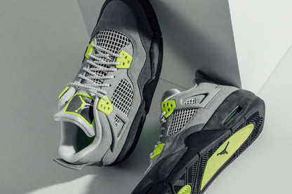 Air Jordan 4 Retro "Neon" (GS) - Cool Grey/Volt/Wolf Grey/Anthracite
